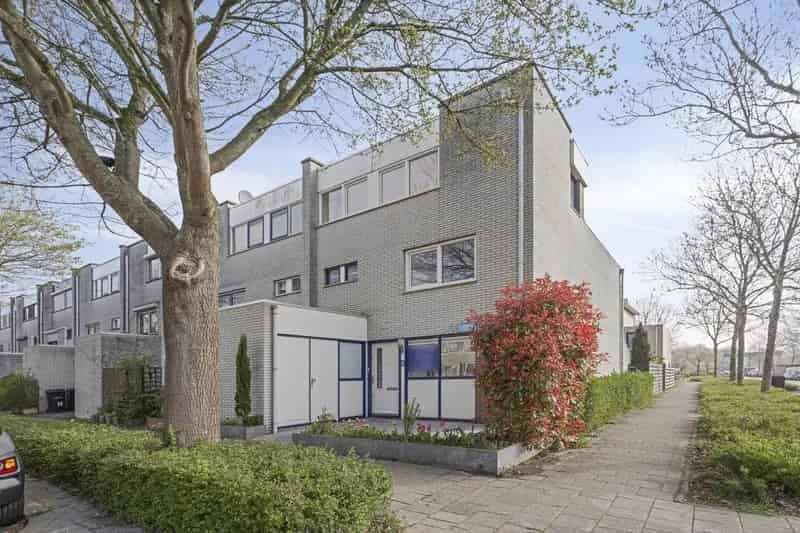 Huis Te Koop , 10, Jimi Hendrixstraat, Almere, Flevoland