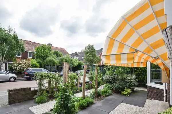 Jaren 30 woning s Hertogenbosch Ruime Tuin 4 slaapkamers