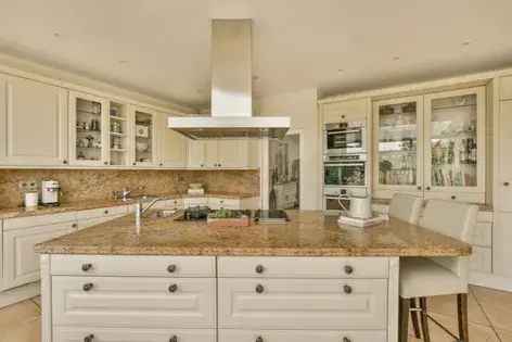 9 Kamers Huis 325m² Den Haag Ruime Villa met Tuin en Garage