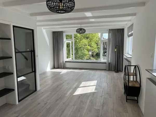 Moderne Bovenwoning Hoorn Vier Slaapkamers Ruim Dakterras