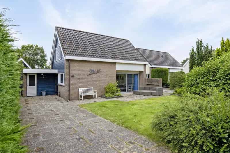 Recreatiewoning Ouddorp 4 slaapkamers Ruime Tuin Strand Nabij