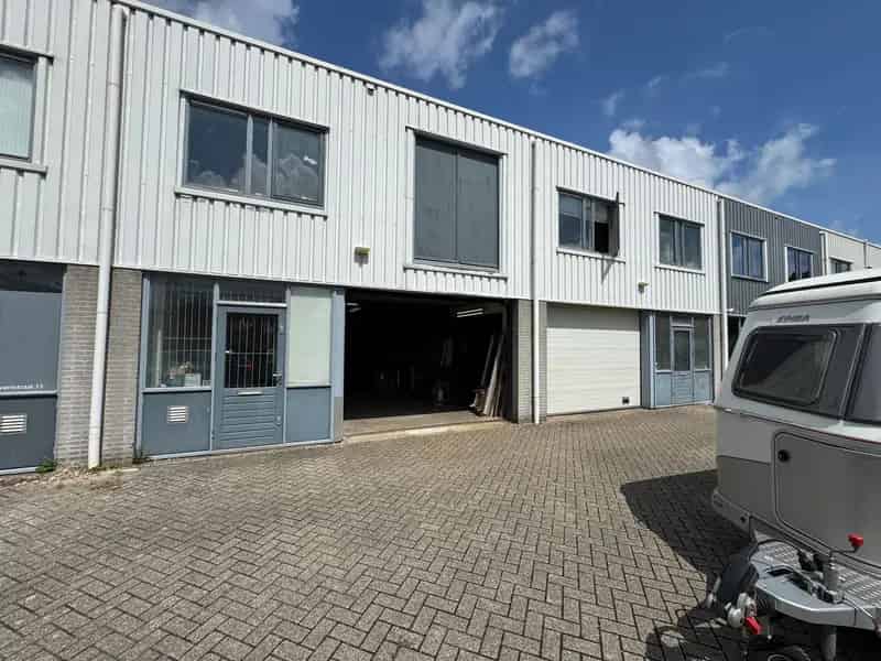 Bedrijfsunits te koop Heerhugowaard 280m²