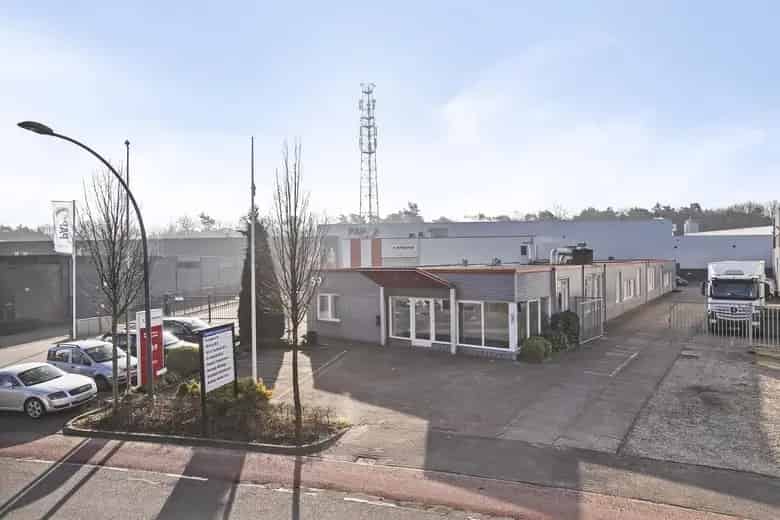637 m2 Kantoorruimte te Huur Nunspeet