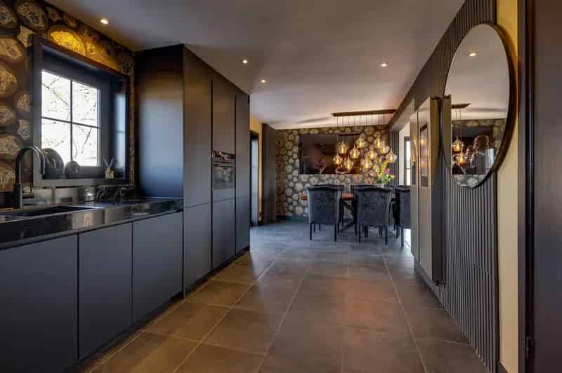 Huis Te Koop , 44, Blaaksedijk Oost, Heinenoord, Zuid-Holland