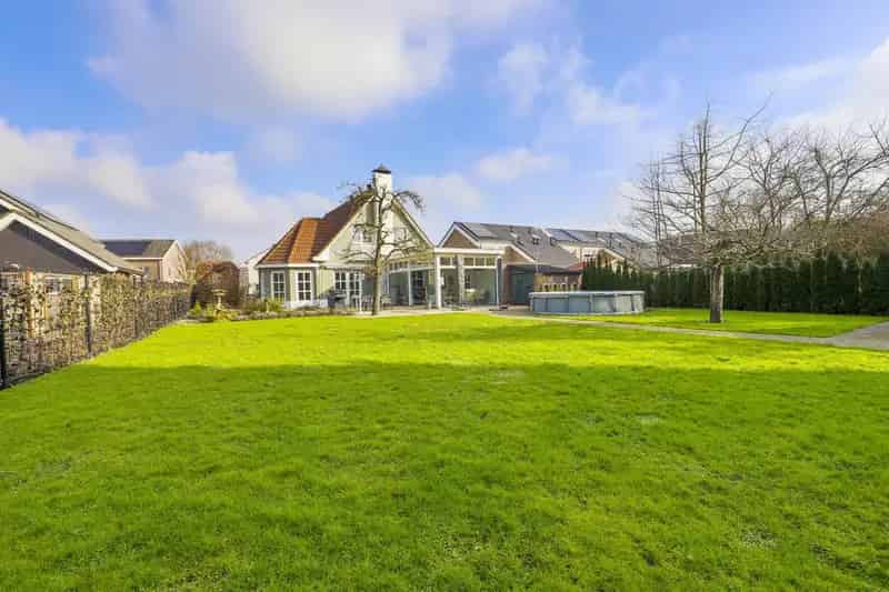 Luxe Jaren 30 Woning met Zwembad en Riante Tuin