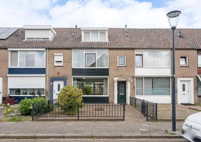 Tussenwoning Breda Biesdonk 4 slaapkamers tuin garage Energielabel B