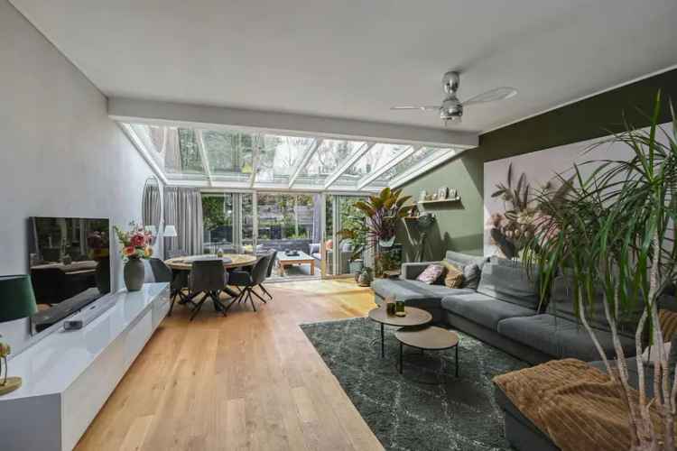 Ruime Moderne Tussenwoning Zoetermeer - Instapklaar & Energiezuinig