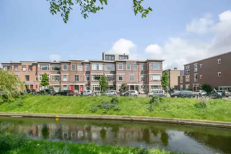 Dubbel Bovenhuis Valkenboskade 168m2 te moderniseren Energielabel A