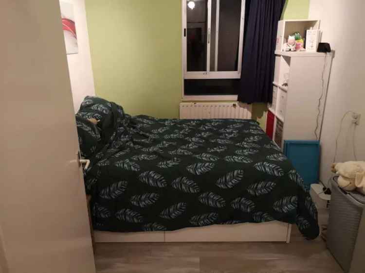 Kamer te huur Gaasperplas 10m2 gemeubileerd appartement 90m2