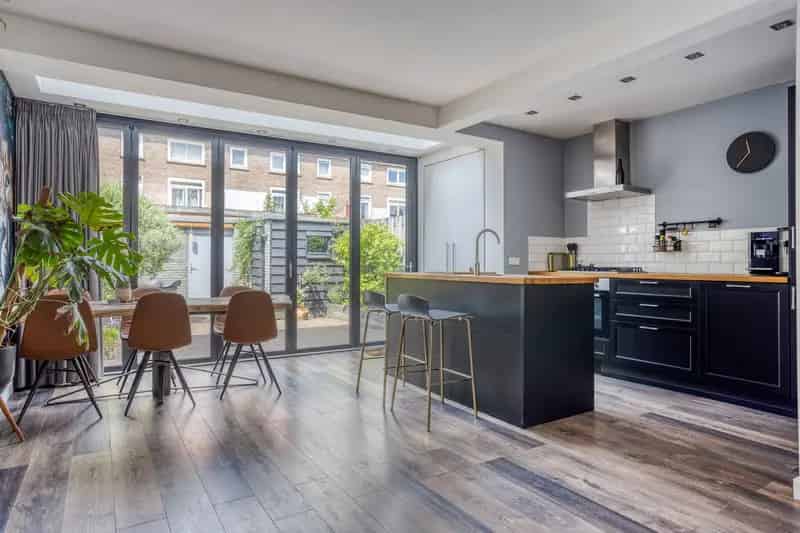 Huis te koop Dr Hermansstraat Den Bosch  Gezinswoning De Vliert