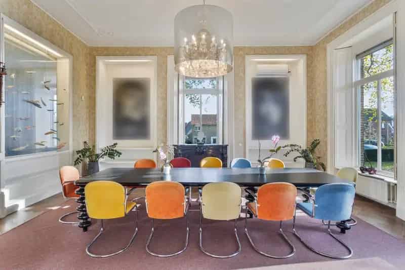 Monumentaal Pand te Dodewaard Kantoorvilla B&B Zorgvilla