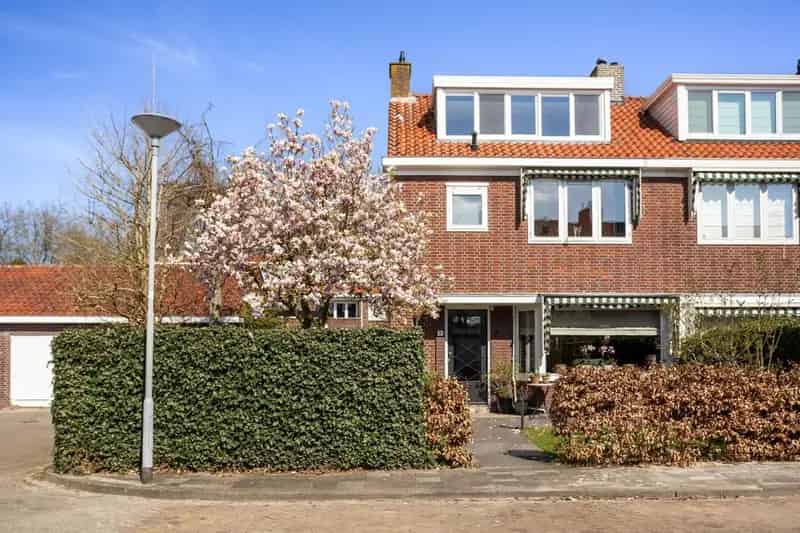 Moderne Hoekwoning Hillegersberg 4 slaapkamers 2 badkamers