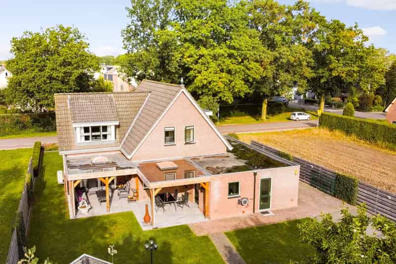 Vrijstaande woning Eerbeek 4 slaapkamers grote tuin