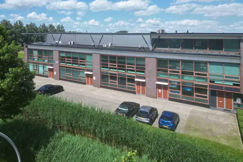 Kantoorruimte te huur Zwijndrecht 152m2 A16