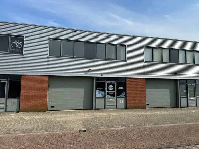 Bedrijfshal te koop en te huur Meppel 160m²