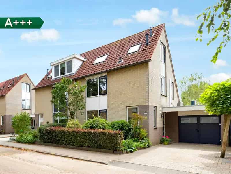 Huis te koop: Winde 123 3892 HD Zeewolde | Funda