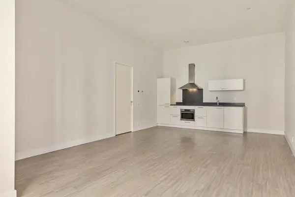 3 Kamer Appartement begane grond 80m2 per 1 maart