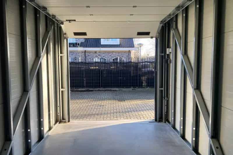 Garageboxen Almere Buiten te koop luxe uitvoering