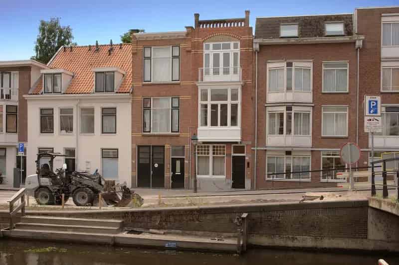 Huis te koop Den Haag Uilebomen Grachtenpand 4 slaapkamers