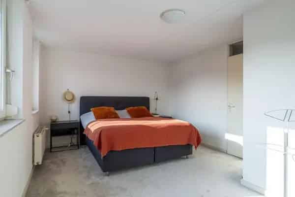 Ruime Tweekapper met Garage en 3 Slaapkamers te Sittard