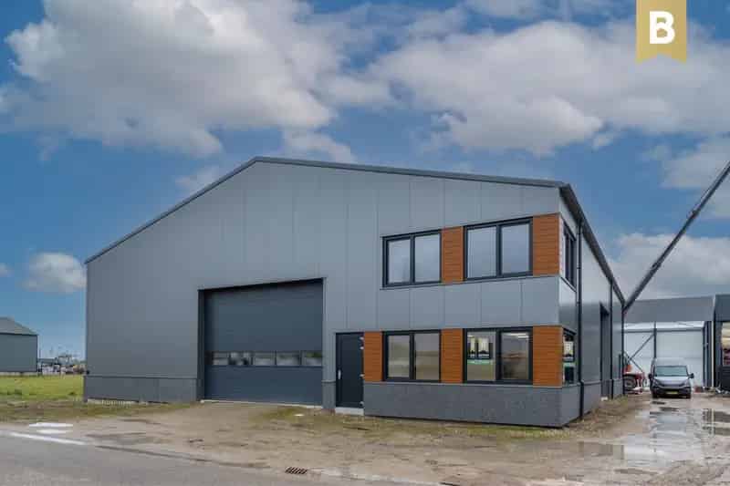 Bedrijfshal te huur Sint Annaland 618m2