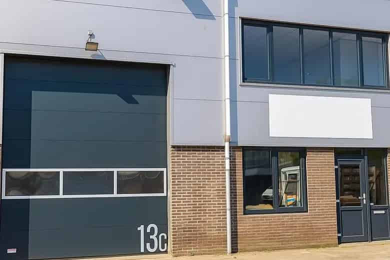 257 m2 bedrijfsruimte te koop in Houten