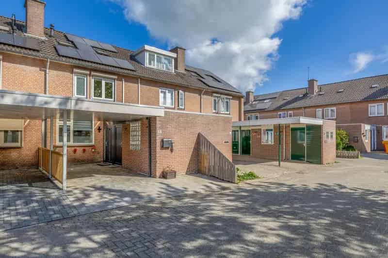 Huis te koop Schijndel: Ruime tussenwoning met 3 slaapkamers
