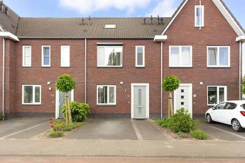 Moderne 5 Slaapkamer Huis Waalwijk - Energiezuinig en Ruim