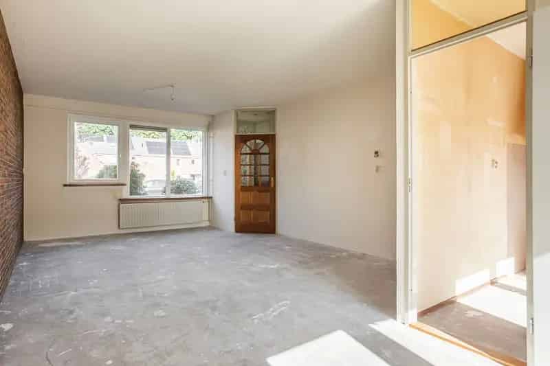 Huis te koop Ede: 2 slaapkamers, tuin, nabij winkels en scholen