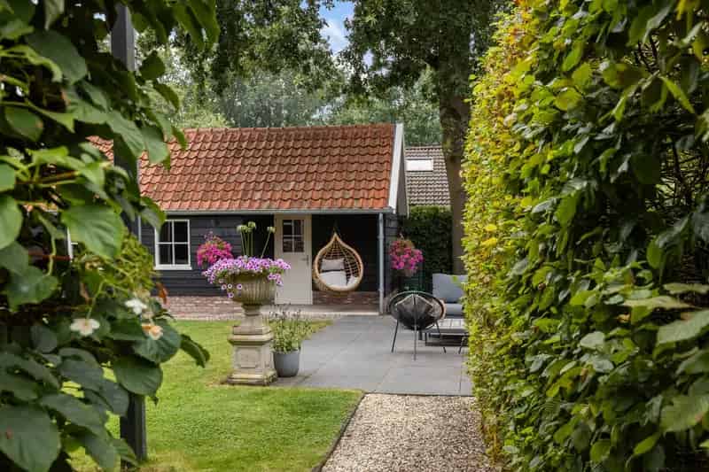 Jaren 30 Familiehuis Loenen aan de Vecht 4 slaapkamers  Tuin Schuur