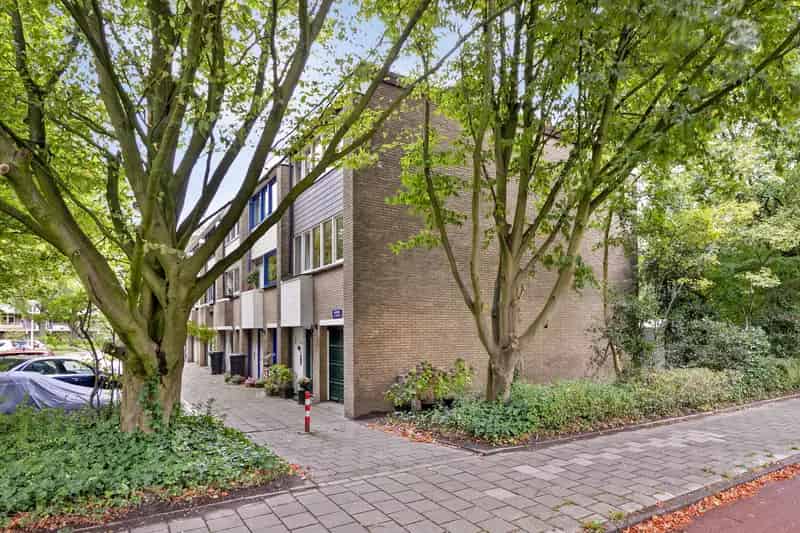 Ruim Hoekhuis Nabij Park - Ideale Gezinswoning