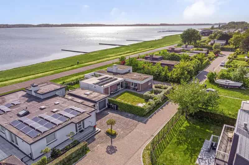 Luxe woning aan het Veerse Meer