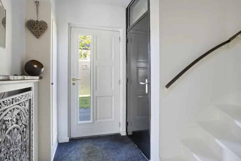 Tussenwoning Fijnaart 3 slaapkamers moderne keuken tuin