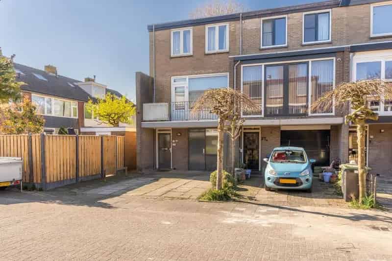Twee Kamer Appartement Nieuwegein Ruime Tuin Parkeerplaats