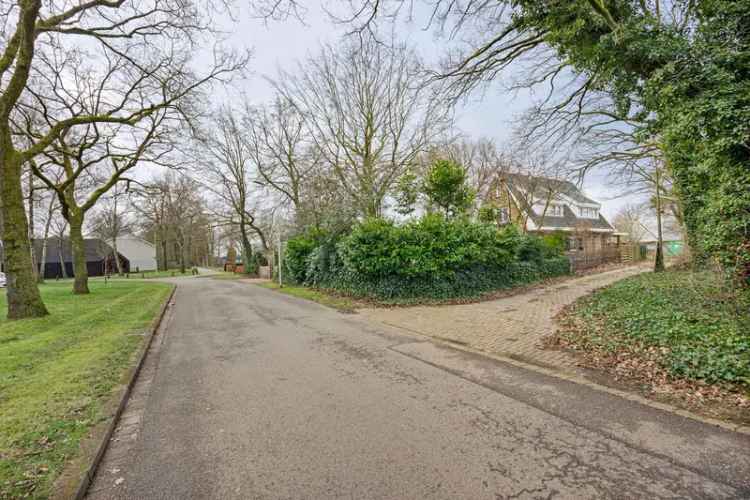 Vrijstaande woning Vaassen 1220m² tuin