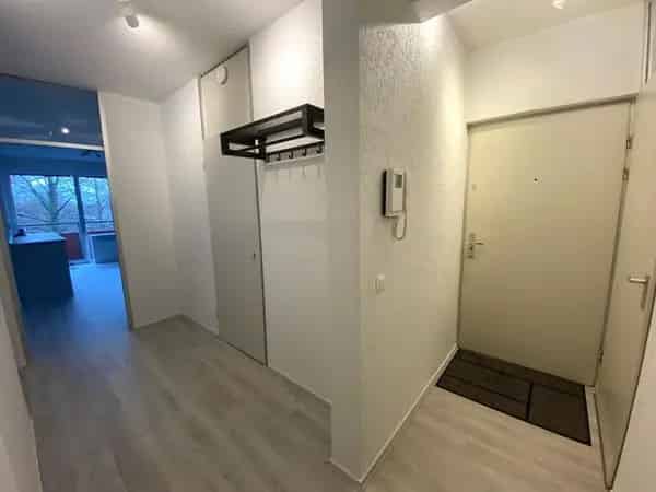 Gerenoveerd appartement nabij Amstel
