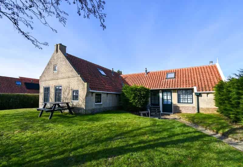 Terschelling Recreatiewoning 2 Appartementen Eigen Grond