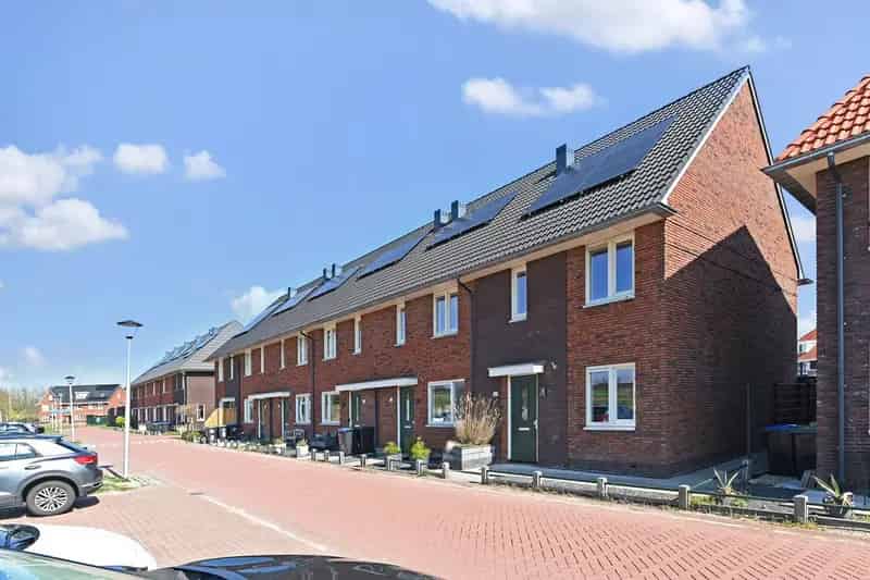 Huis te koop Berkel en Rodenrijs: Ruime hoekwoning met 4 slaapkamers