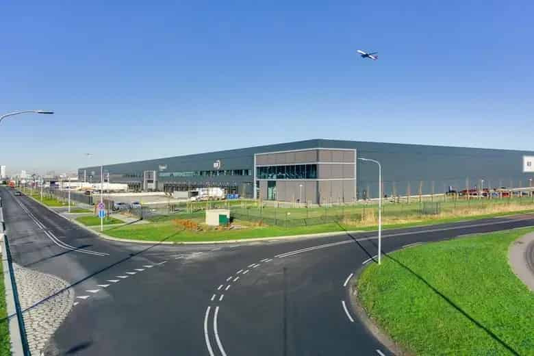 Bedrijfsruimte te Huur Rozenburg 4962 - 5545m2 Schiphol