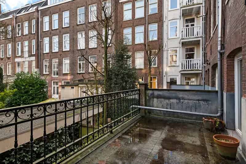 Amsterdam De Pijp Ruime benedenwoning 120m2 tuin terras
