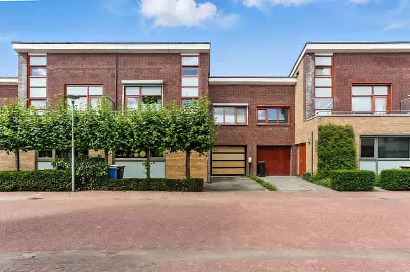 Luxe Duurzame Twee Onder Een Kapwoning 22 Zonnepanelen