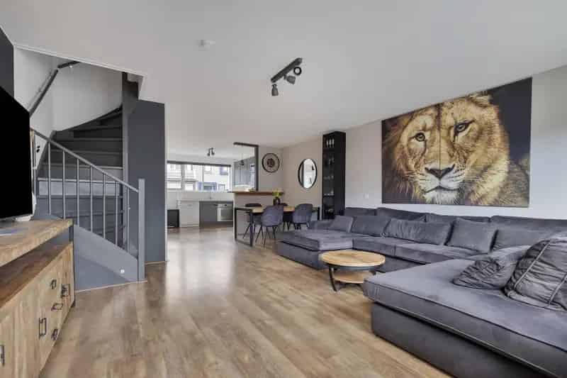 Energiezuinige Tussenwoning Huygenhoek 3 slaapkamers tuin parkeerplaatsen