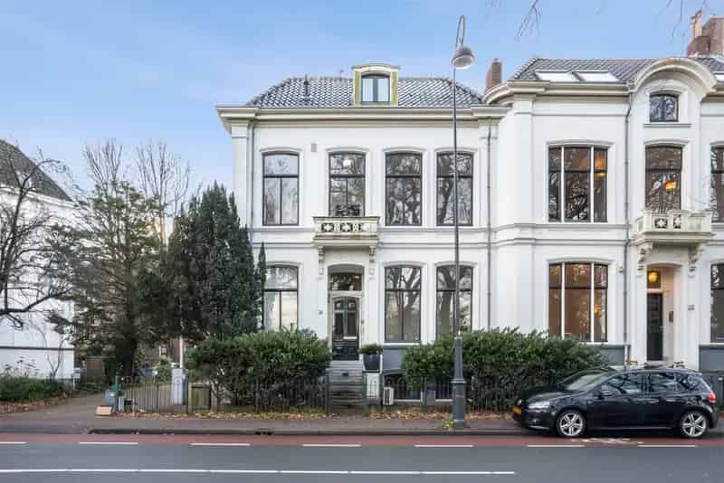 Monumentale Kantoorvilla Haarlem - Gerenoveerd en Duurzaam