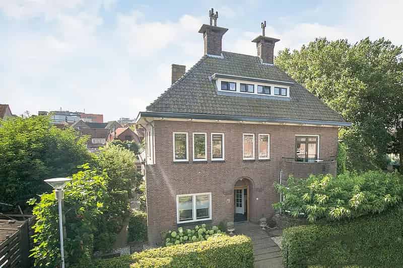 Luxe Stadsvilla Terneuzen 7 slaapkamers 4 badkamers