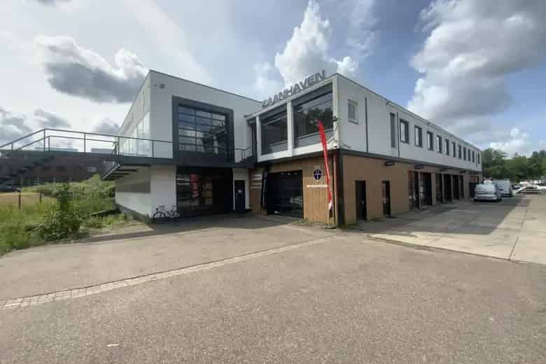 36 m2 Kantoorruimte te Huur Zaandam