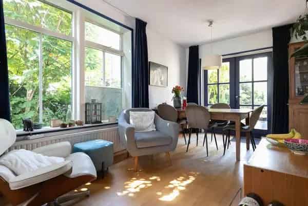 Jaren 30 woning te koop: 5 slaapkamers, moderne keuken, diepe tuin