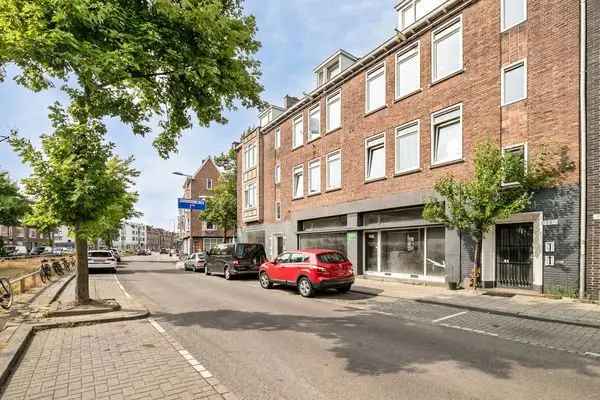 Appartement Te Koop in 182B, Wolphaertsbocht, Rotterdam, Zuid-Holland