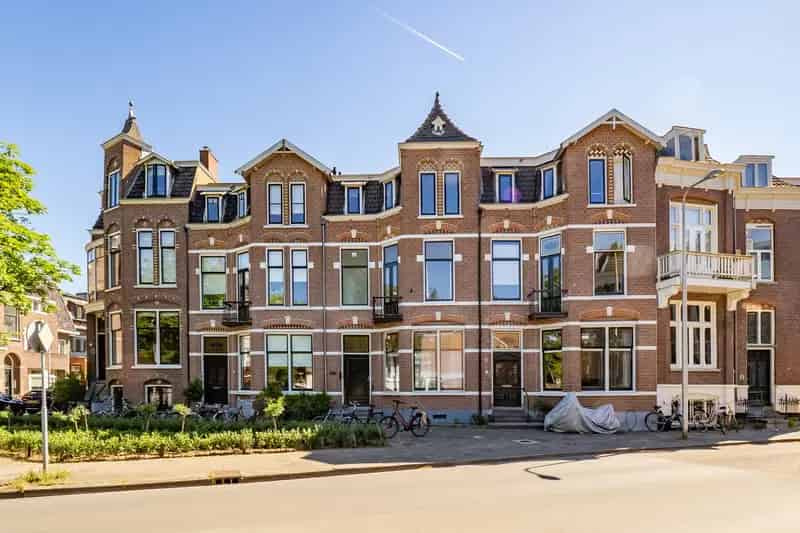 Herenhuis Utrecht Oost 200m2 6 slaapkamers 2 badkamers