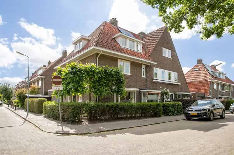 Jaren 30 woning te koop Den Bosch Indische buurt