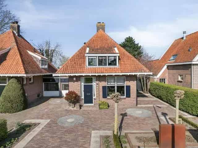 Half Vrijstaande Woning Rijsoord Tentdak Praktijkruimte Grote Tuin